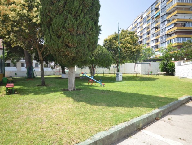 BONANZA POOL AND GARDEN_06